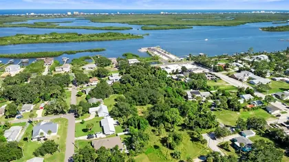 EDGEWATER FL Property