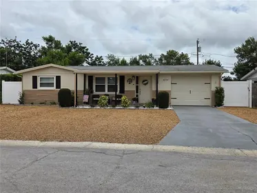 HOLIDAY FL Home
