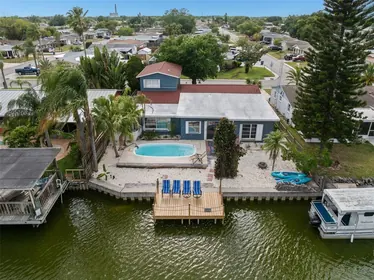 HOLIDAY FL Home