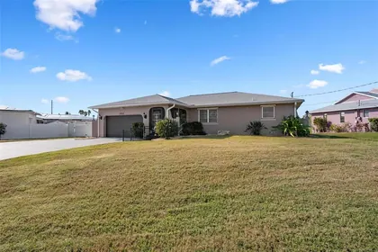 NOKOMIS FL Home