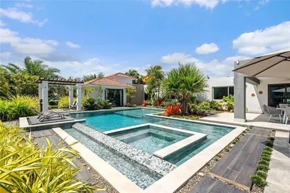 DORADO PR Home