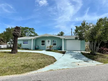 HOLIDAY FL Home