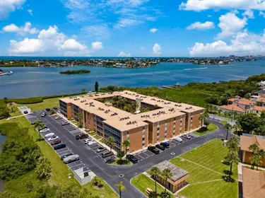 LARGO FL Home