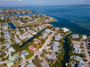 HOLMES BEACH FL Home