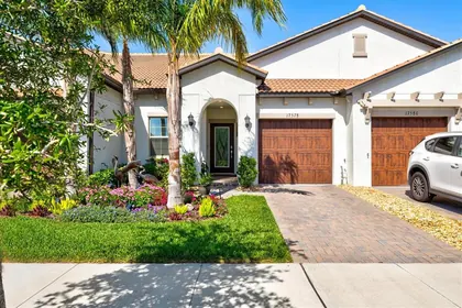 WIMAUMA FL Home