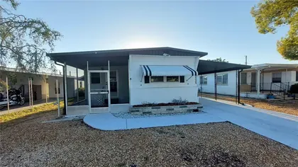 HOLIDAY FL Home