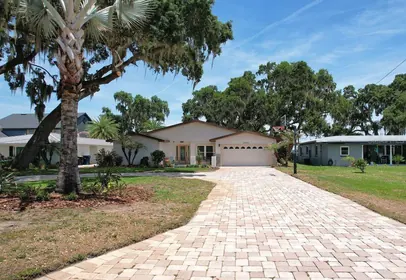 AUBURNDALE FL Home