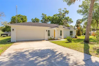 DE LEON SPRINGS FL Home