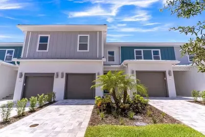 REUNION FL Home