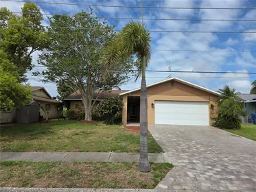 HOLIDAY FL Home