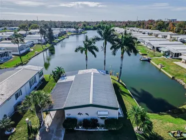 HOLIDAY FL Home