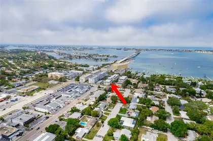 BELLEAIR BLUFFS FL Home