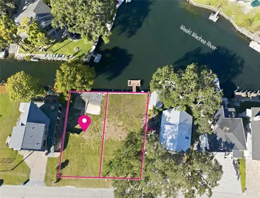 WEEKI WACHEE FL Property