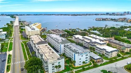 BELLEAIR BLUFFS FL Home