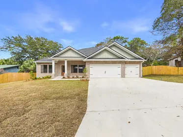 Valparaiso FL Home