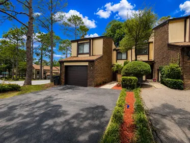 Valparaiso FL Home