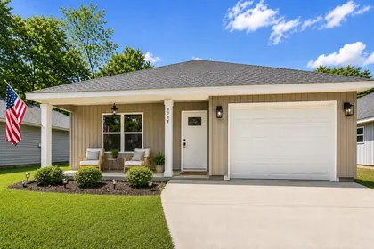 Laurel Hill FL Home