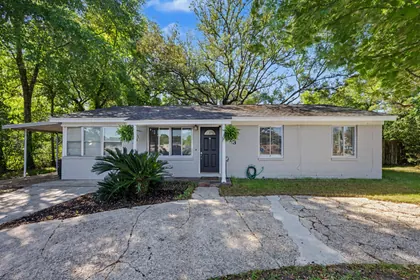 Valparaiso FL Home