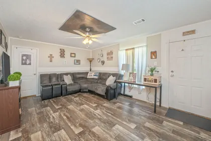 Laurel Hill FL Home