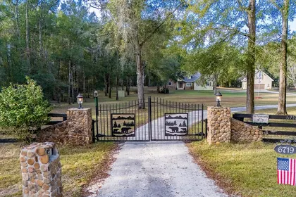 NEWBERRY FL Home