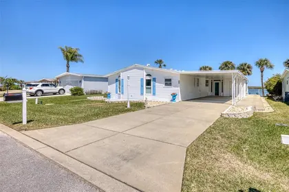 OAK HILL FL Home
