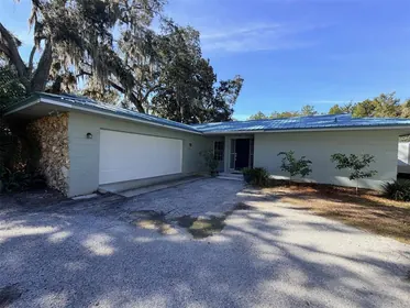 YANKEETOWN FL Home