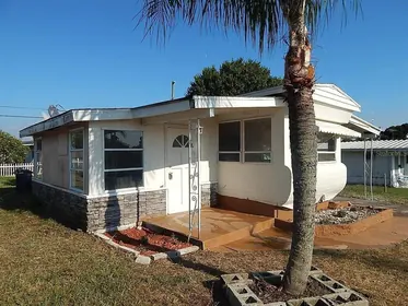 HOLIDAY FL Home