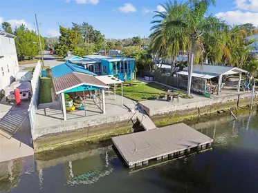 WEEKI WACHEE FL Home