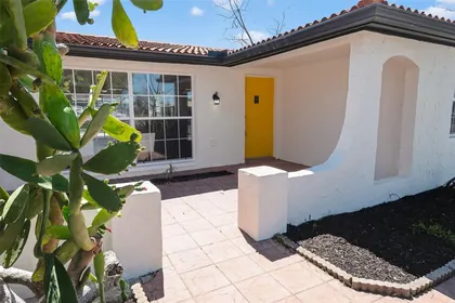 HOLIDAY FL Home