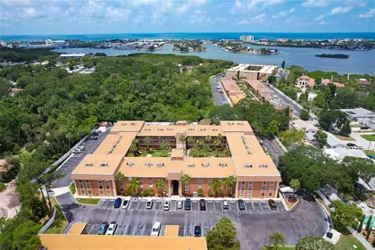 LARGO FL Home