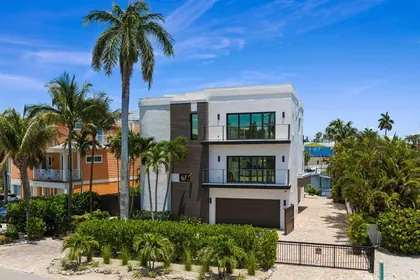 HOLMES BEACH FL Home