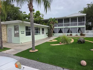 BELLEAIR BLUFFS FL Home
