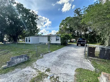 AUBURNDALE FL Home