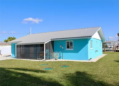 ST JAMES CITY FL Home