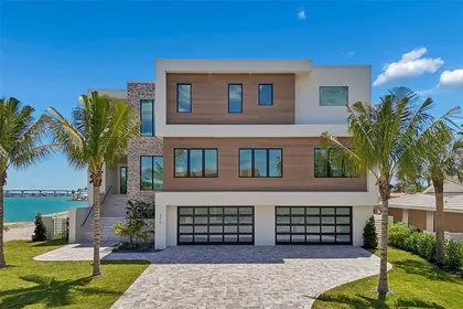 BELLEAIR BEACH FL Home