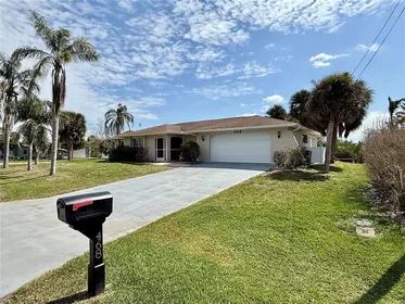 NOKOMIS FL Home