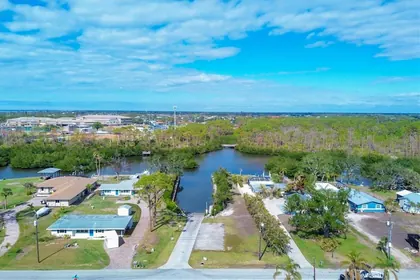 ENGLEWOOD FL Home