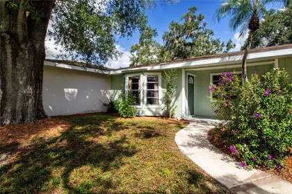 WIMAUMA FL Home
