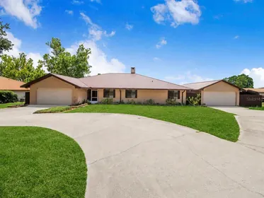 LAKE ALFRED FL Home