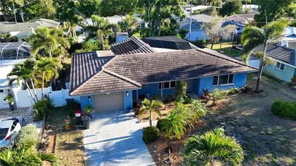 BELLEAIR BLUFFS FL Home