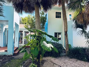 ST PETE BEACH FL Home