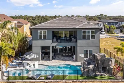 REUNION FL Home