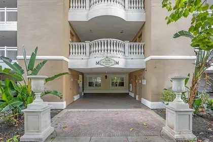 REUNION FL Home