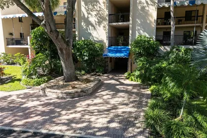 TARPON SPRINGS FL Home