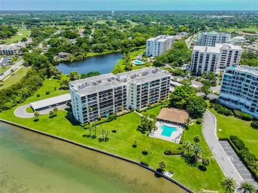 BELLEAIR FL Home