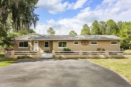 CHRISTMAS FL Home