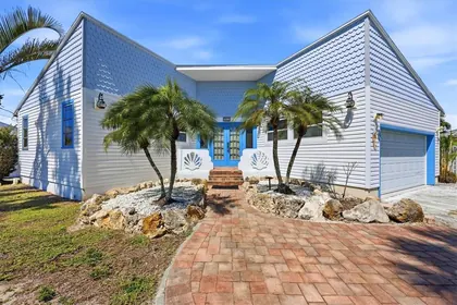 ENGLEWOOD FL Home