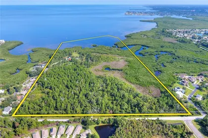 HOLIDAY FL Property