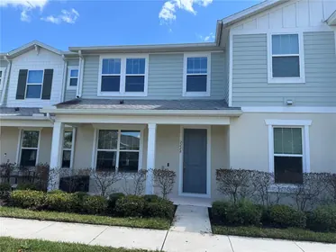 OAKLAND FL Home