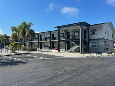 BELLEAIR BLUFFS FL Home